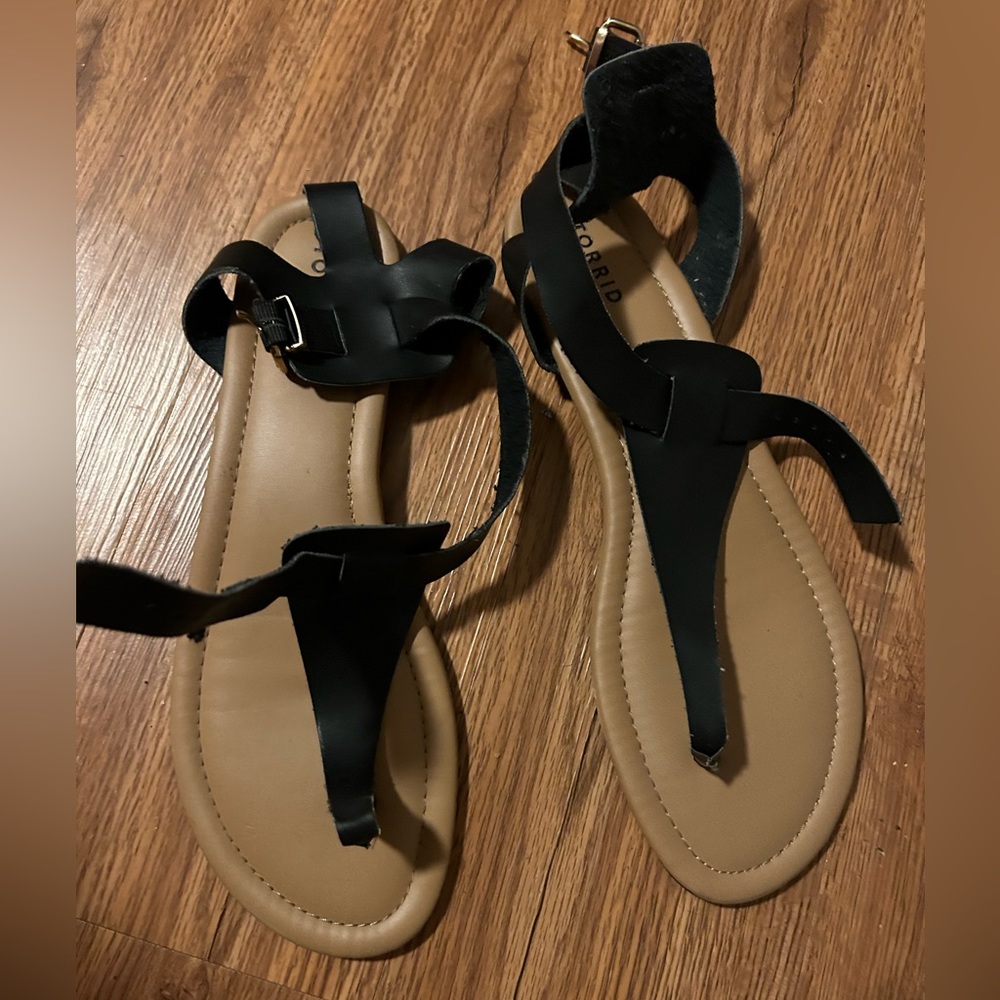 Women’s sandals